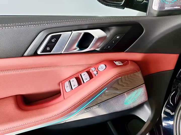 Фото 19 - BMW X5