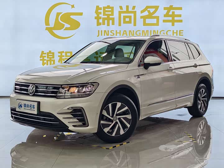 Фото 1 - Volkswagen Tiguan L Hybrid