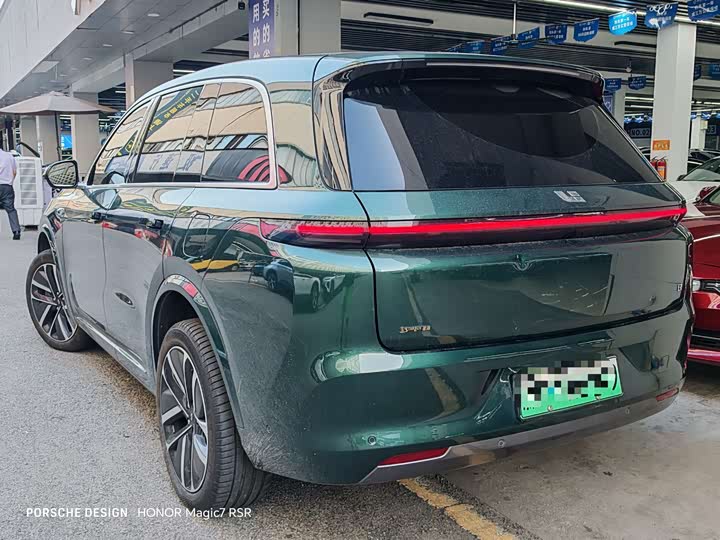 Фото 18 - LiXiang L8