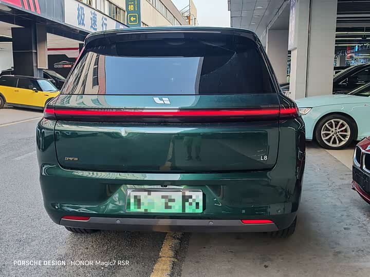 Фото 19 - LiXiang L8