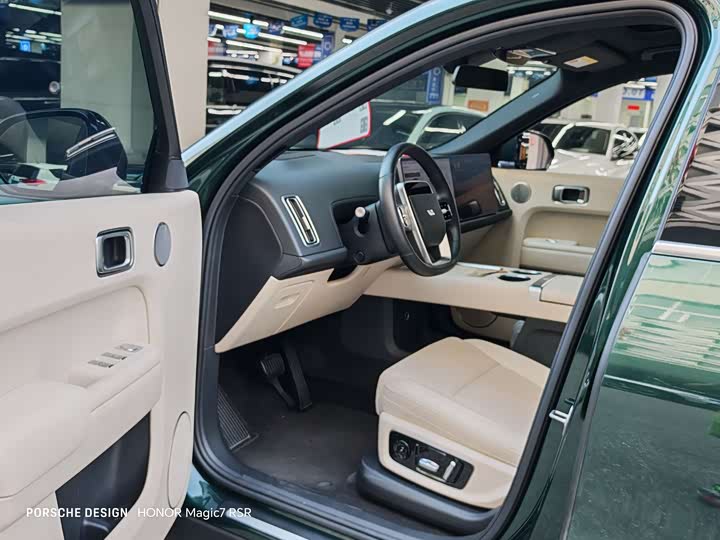 Фото 4 - LiXiang L8