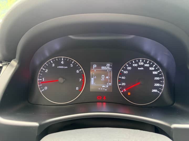 Фото 14 - Kia Forte