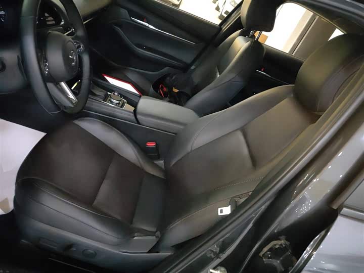 Фото 15 - Mazda 3 (Axela)