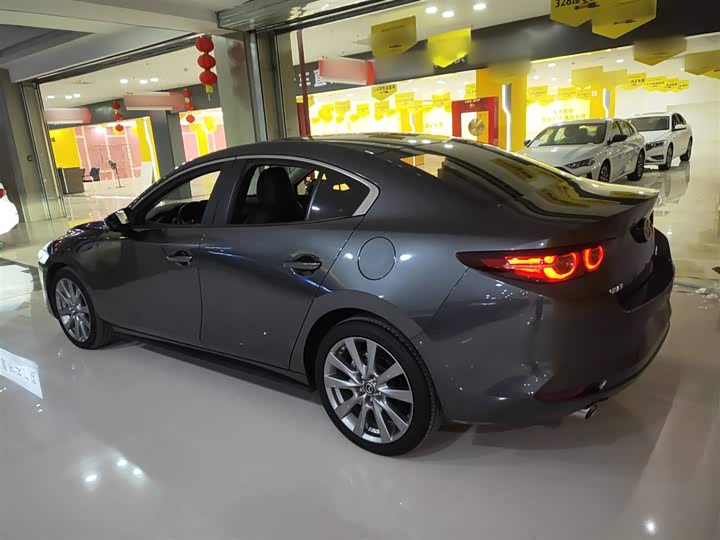 Фото 5 - Mazda 3 (Axela)