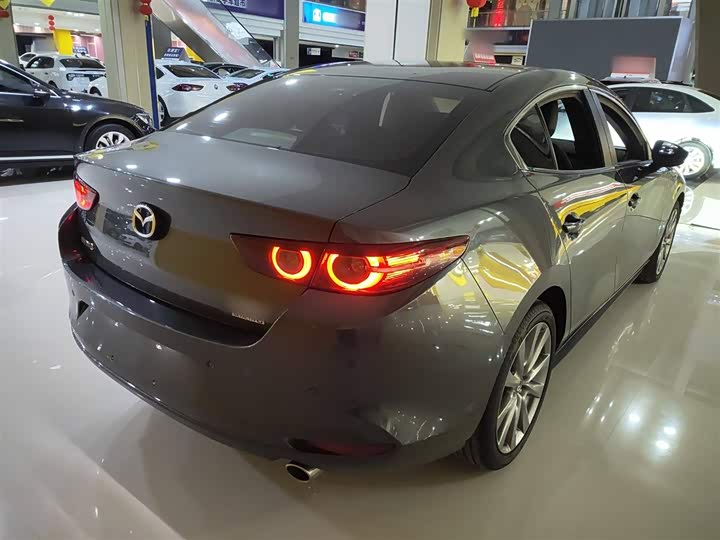 Фото 7 - Mazda 3 (Axela)