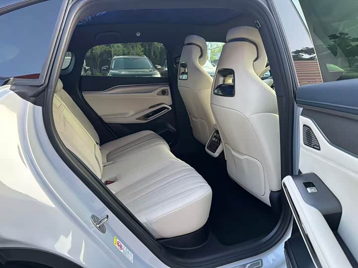 Фото 11 - BYD Song L