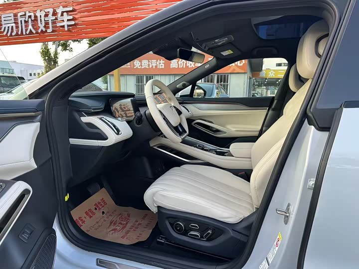 Фото 4 - BYD Song L