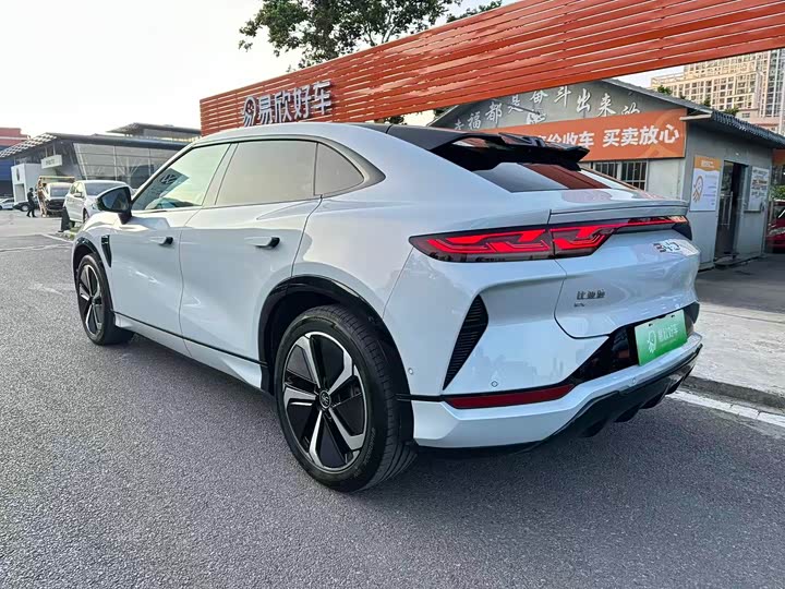 Фото 9 - BYD Song L