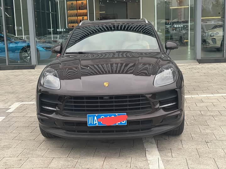 Фото 1 - Porsche Macan