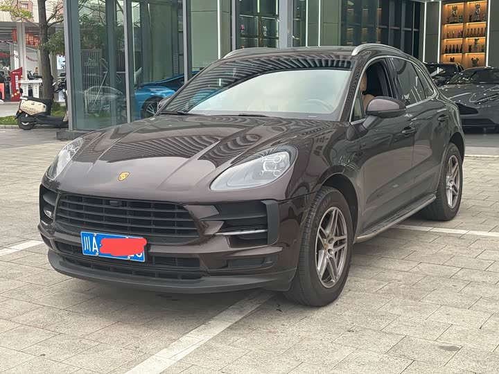 Фото 2 - Porsche Macan