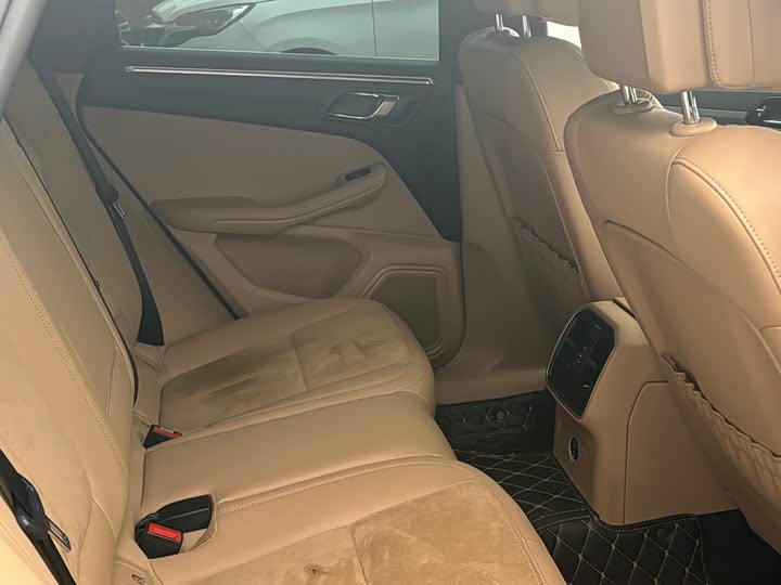 Фото 6 - Porsche Macan