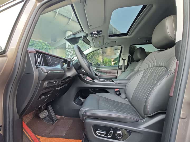 Фото 9 - GAC Trumpchi M8