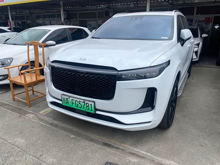 Фото 1 - LiXiang One