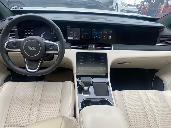 Фото 5 - LiXiang One