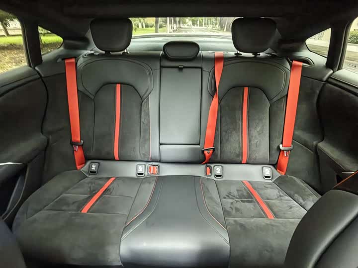 Фото 14 - Xiaomi SU7 Ultra