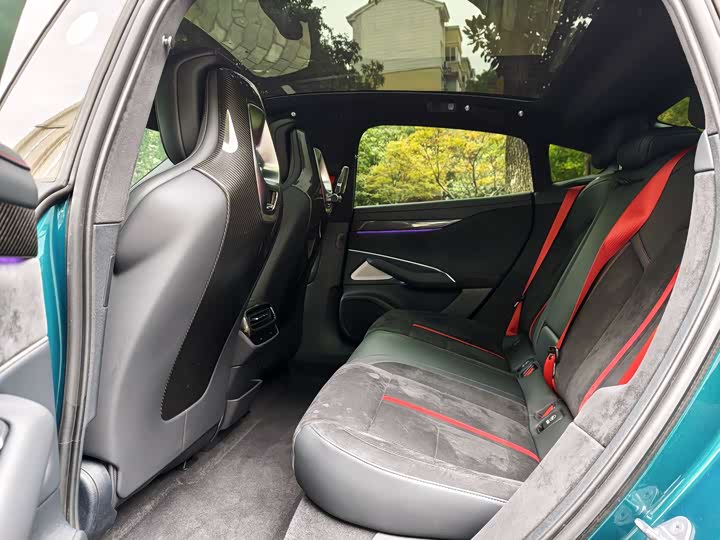 Фото 16 - Xiaomi SU7 Ultra