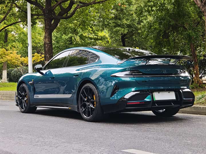 Фото 23 - Xiaomi SU7 Ultra