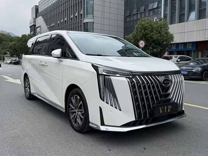 Фото 3 - GAC Trumpchi M8