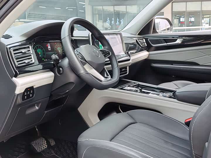 Фото 8 - Volkswagen Teramont Pro