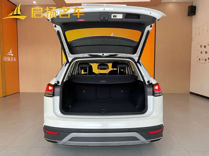 Фото 22 - Volkswagen Tayron