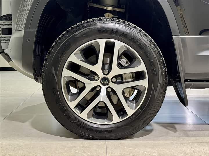 Фото 11 - Land Rover Defender