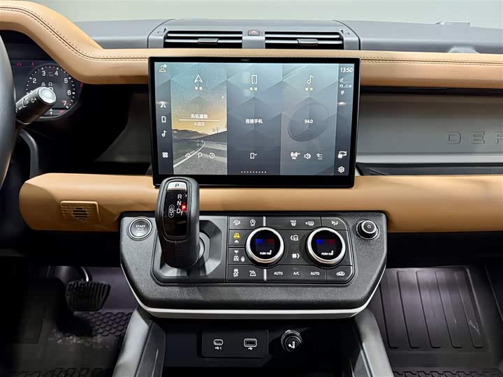 Фото 22 - Land Rover Defender