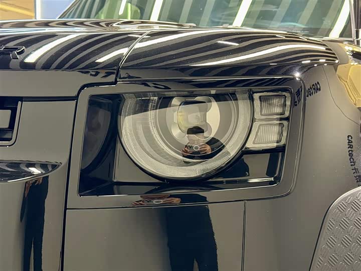 Фото 9 - Land Rover Defender