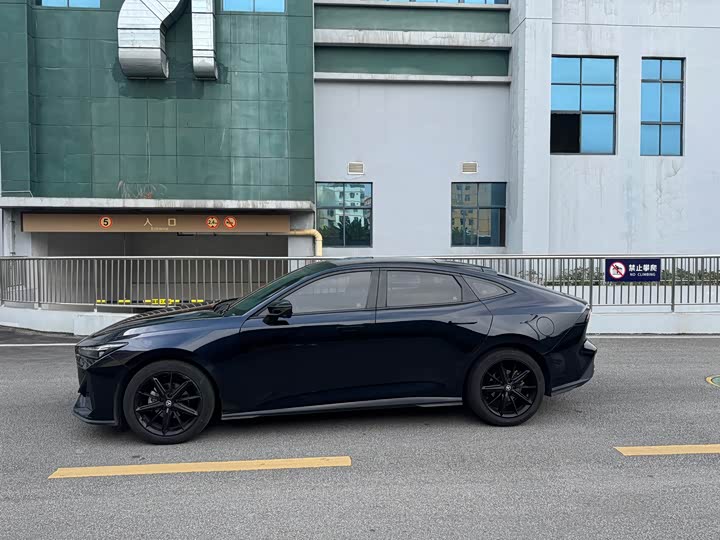 Фото 11 - Changan UNI-V