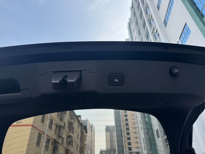 Фото 21 - Changan UNI-V