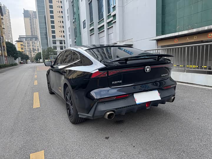 Фото 22 - Changan UNI-V