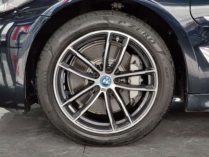 Фото 12 - BMW 5 Series Hybrid