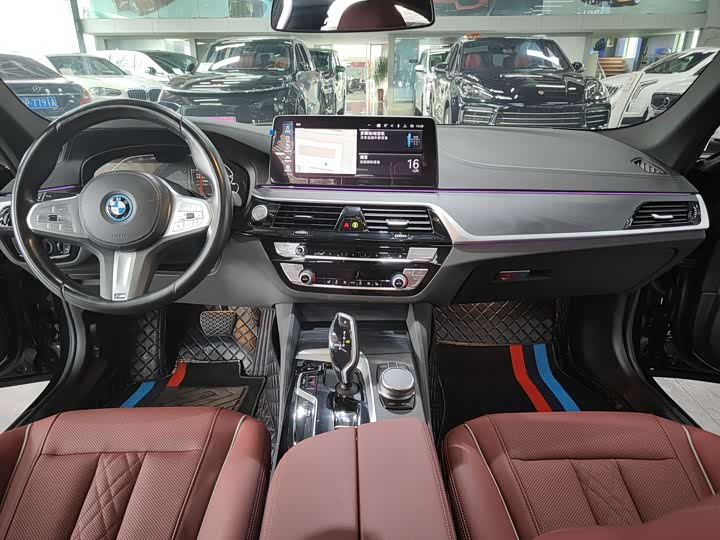 Фото 7 - BMW 5 Series Hybrid