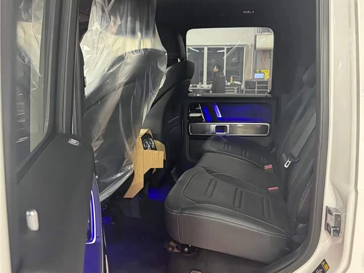 Фото 10 - Mercedes-Benz G-Class