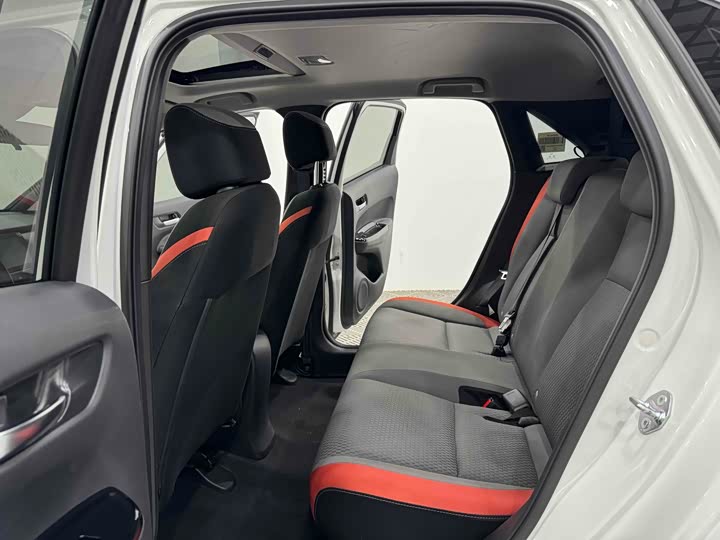 Фото 6 - Honda Life