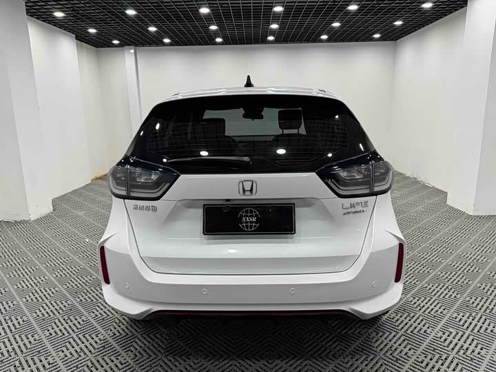 Фото 8 - Honda Life