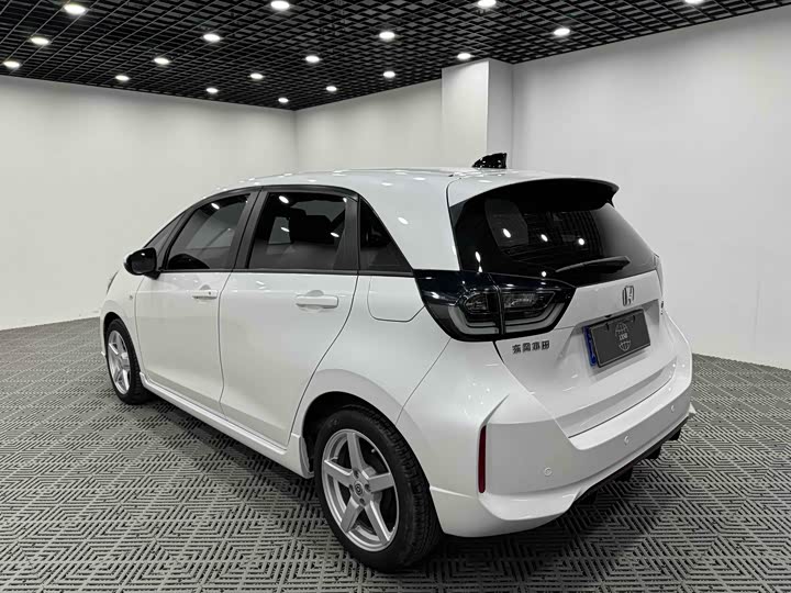 Фото 9 - Honda Life