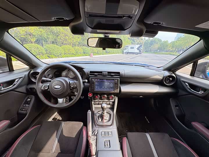 Фото 10 - Subaru BRZ