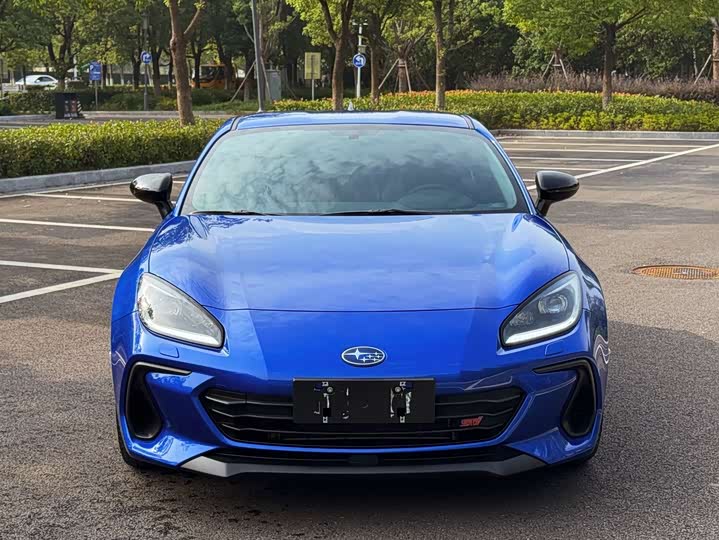 Фото 2 - Subaru BRZ