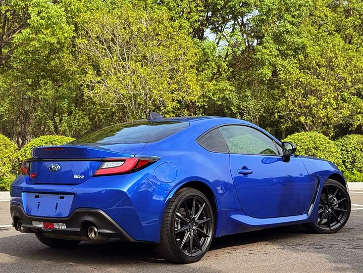 Фото 3 - Subaru BRZ