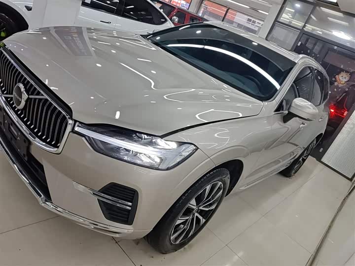 Фото 5 - Volvo XC60