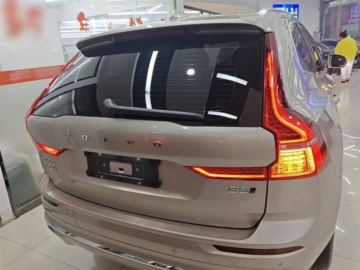 Фото 6 - Volvo XC60