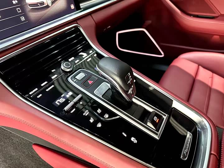 Фото 12 - Porsche Panamera