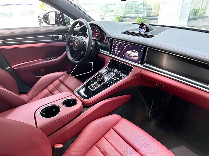 Фото 8 - Porsche Panamera