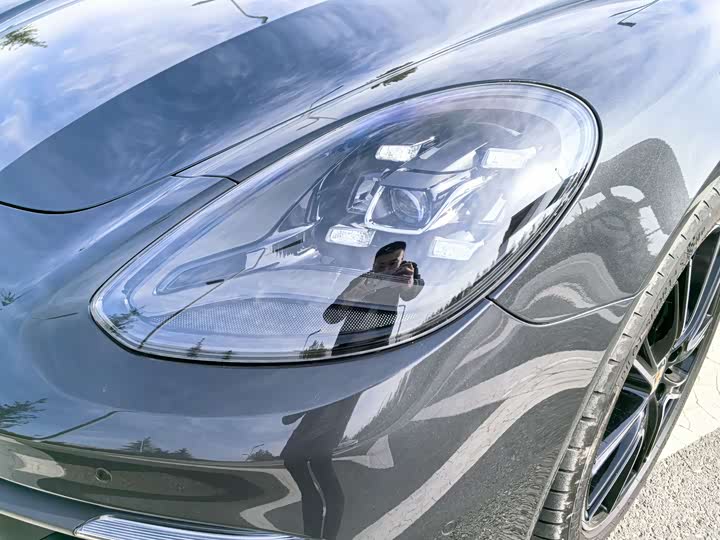 Фото 22 - Porsche Panamera