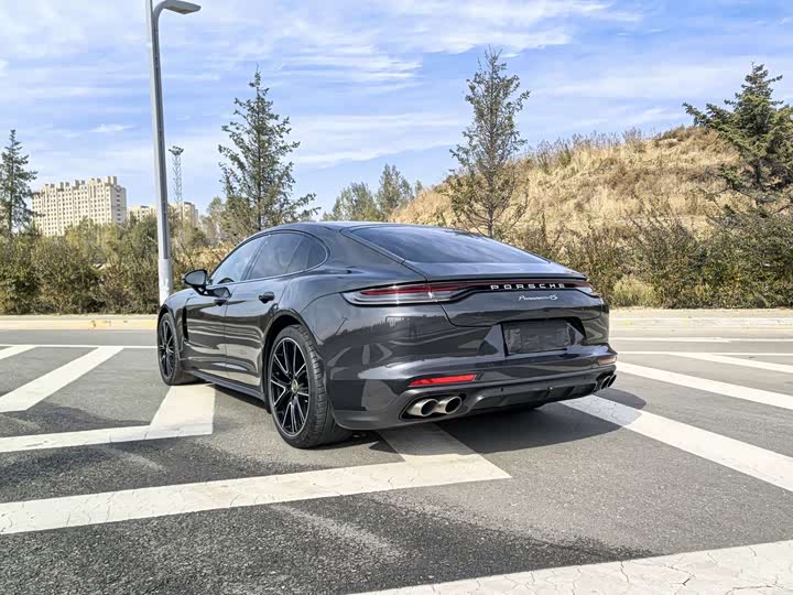 Фото 4 - Porsche Panamera
