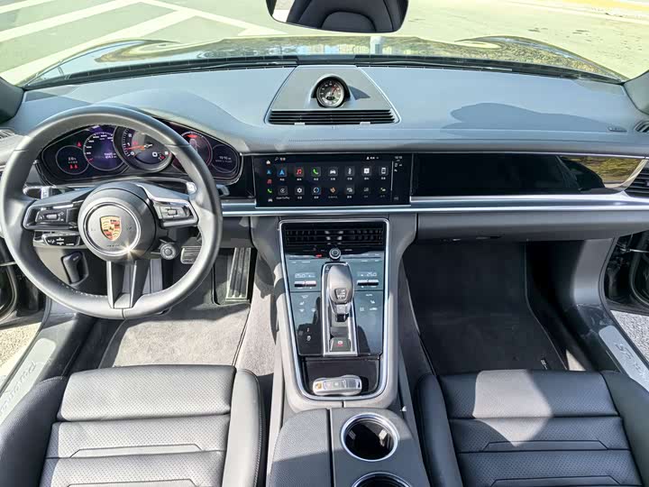 Фото 7 - Porsche Panamera