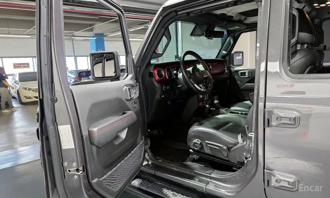 Фото 10 - Jeep Gladiator