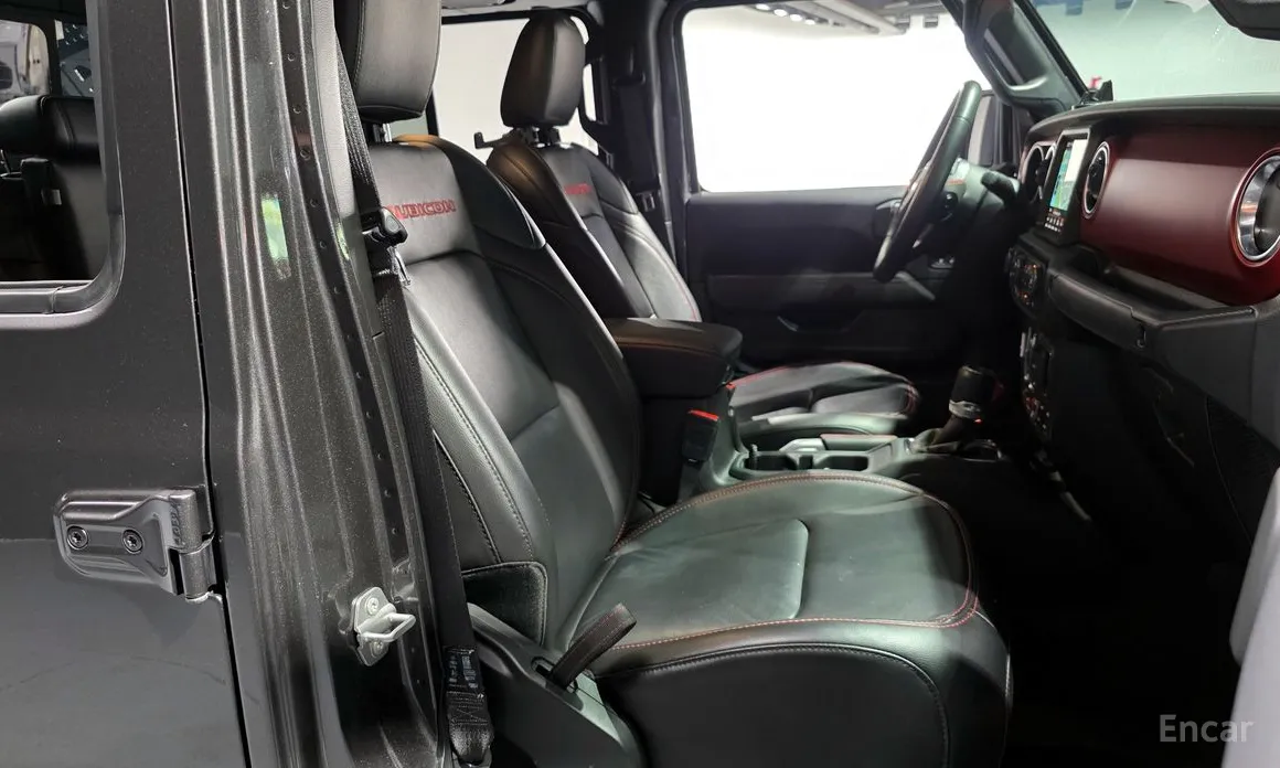 Фото 11 - Jeep Gladiator