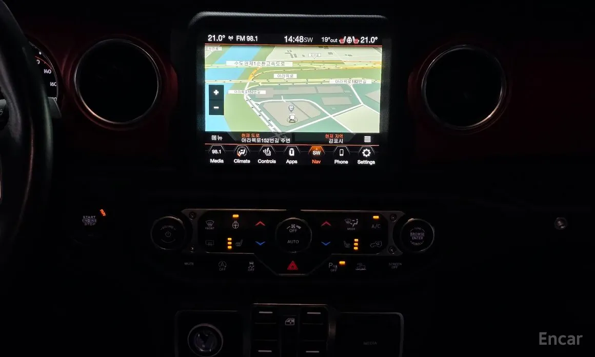 Фото 14 - Jeep Gladiator