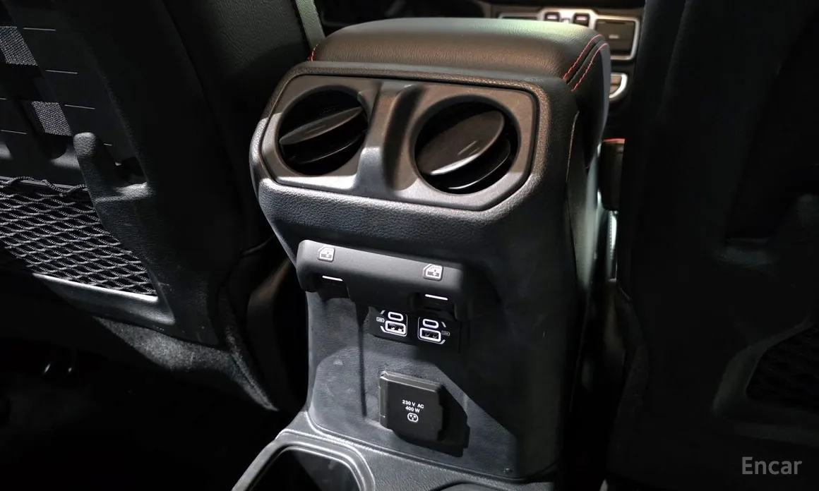 Фото 18 - Jeep Gladiator